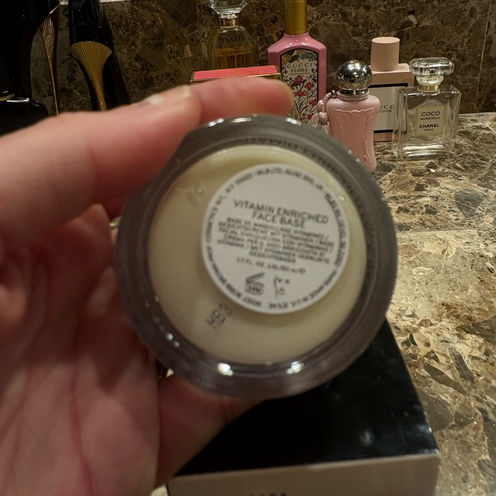 Bobbi Brown Vitamin Enriched Face Base Duo - 2 1.7 oz Jars - Picture 3 of 5